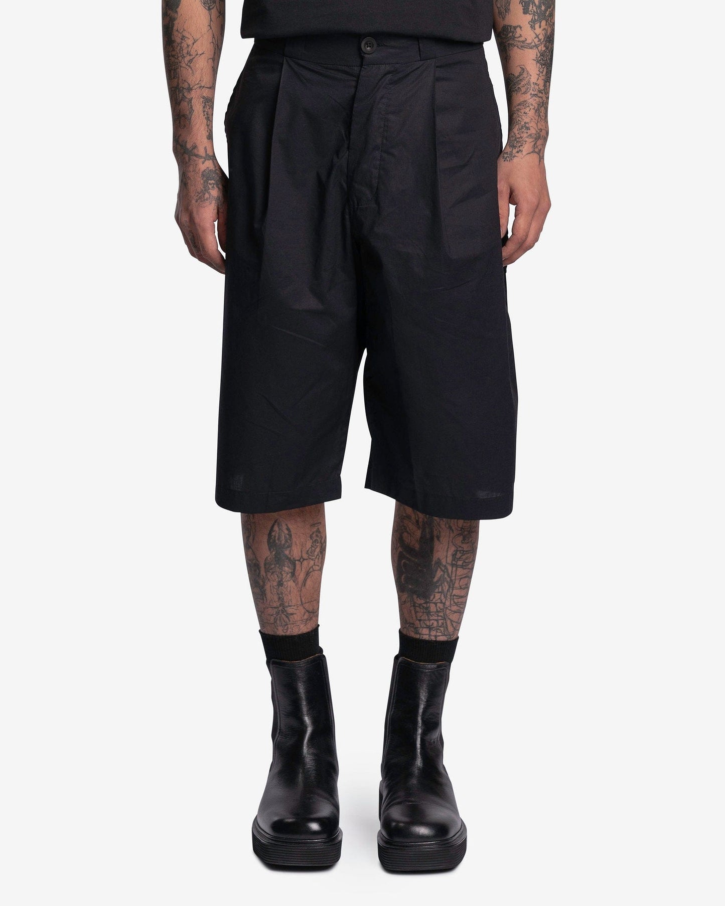 Willy Chavarria Men's Shorts Pleated Work Shorts in Black