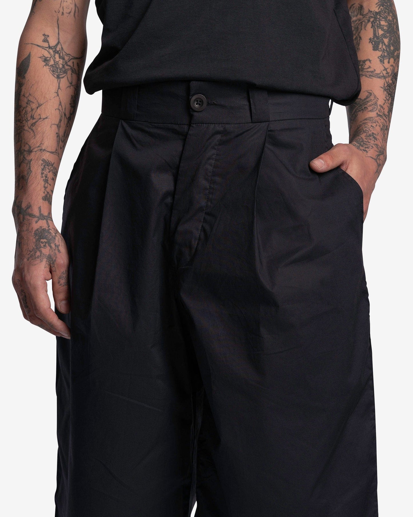 Willy Chavarria Men's Shorts Pleated Work Shorts in Black