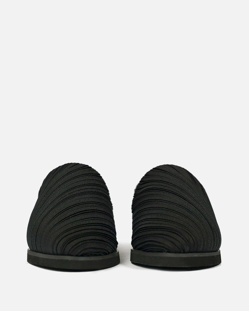 Pleats Please Issey Miyake Women's Shoes Pleats Slip-On Loafer in Black