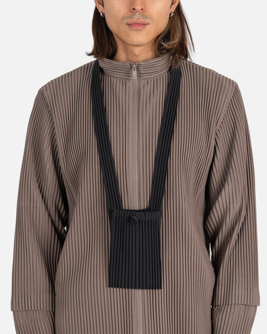 Homme Plissé Issey Miyake Men's Bags Pocket Bag in Black