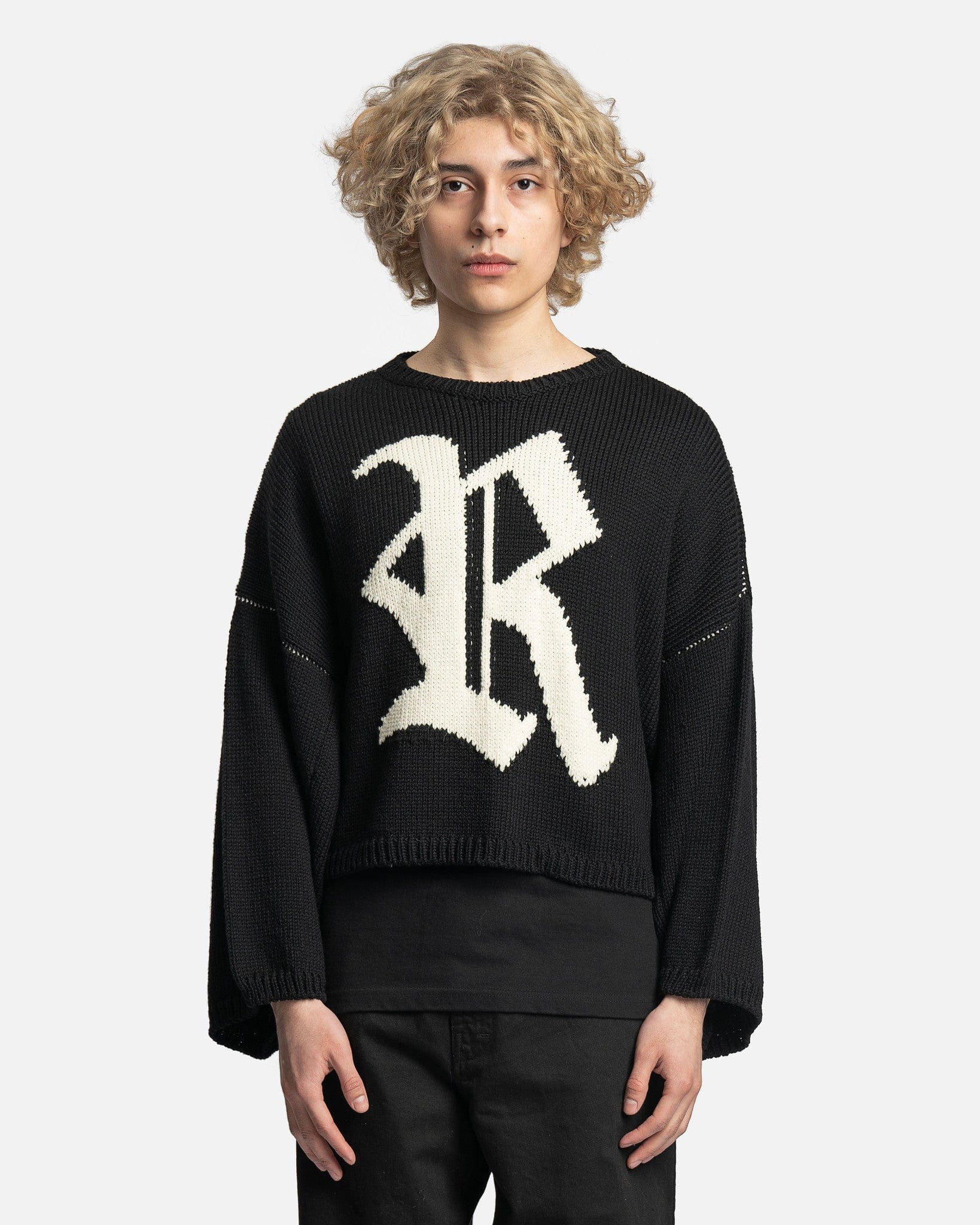 R Jacquard Bulky Knit Sweater in Black – SVRN - Main Image