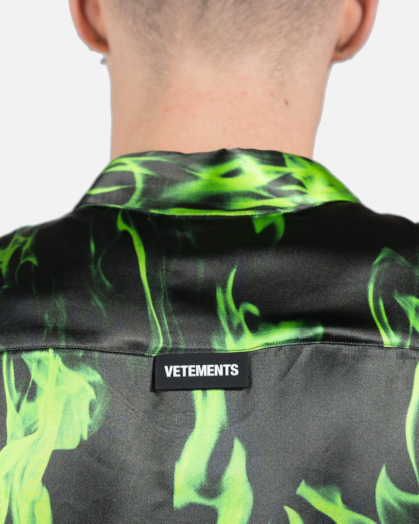 VETEMENTS Men's Shirts Smoke Short Sleeve Button-Up in Green