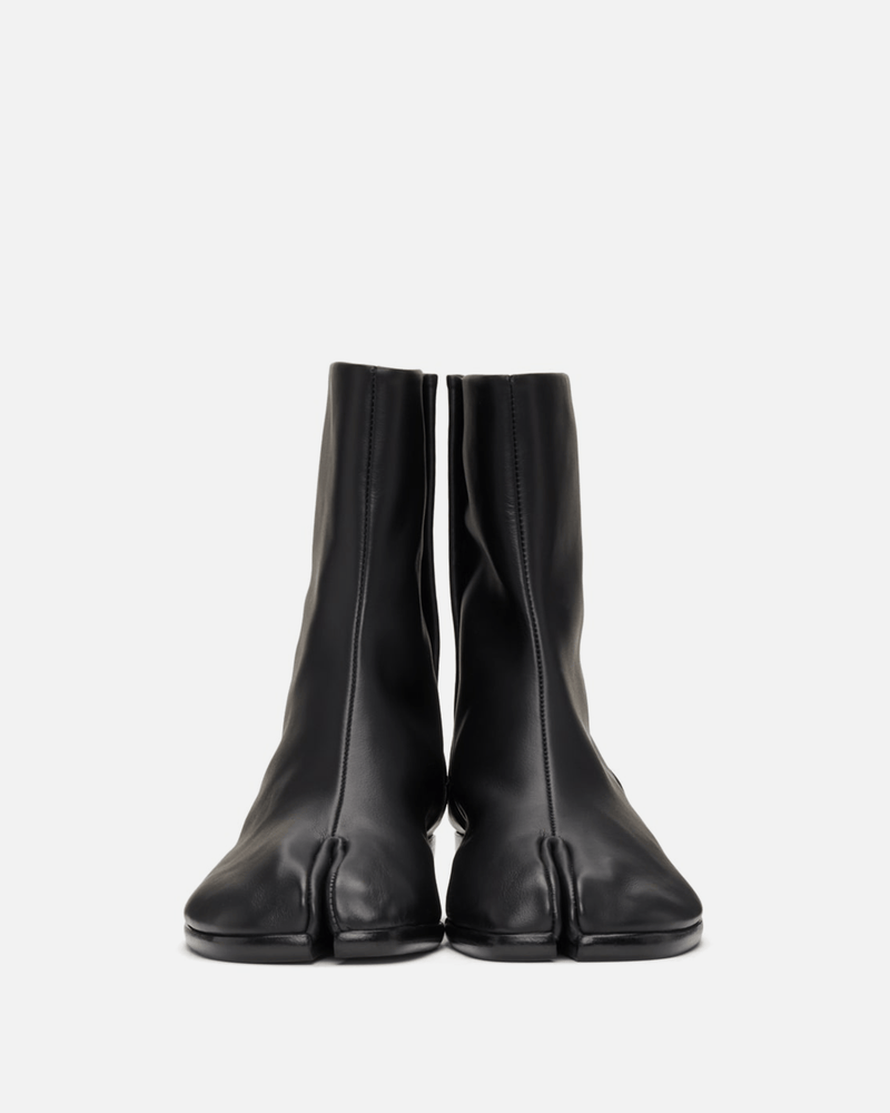 Maison Margiela Men's Boots Tabi Boot in Black