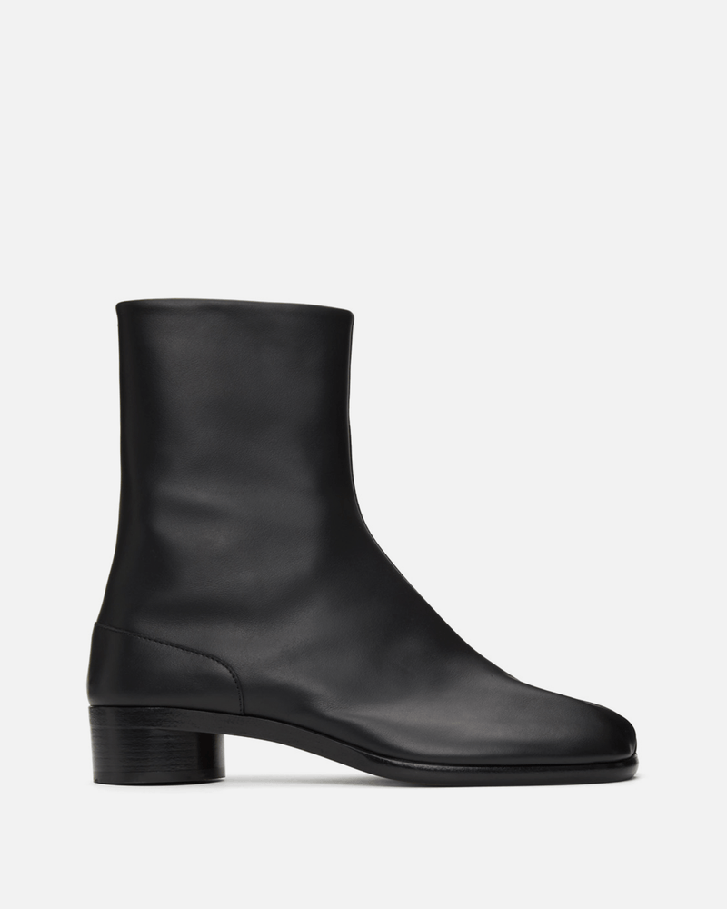 Maison Margiela Men's Boots Tabi Boot in Black