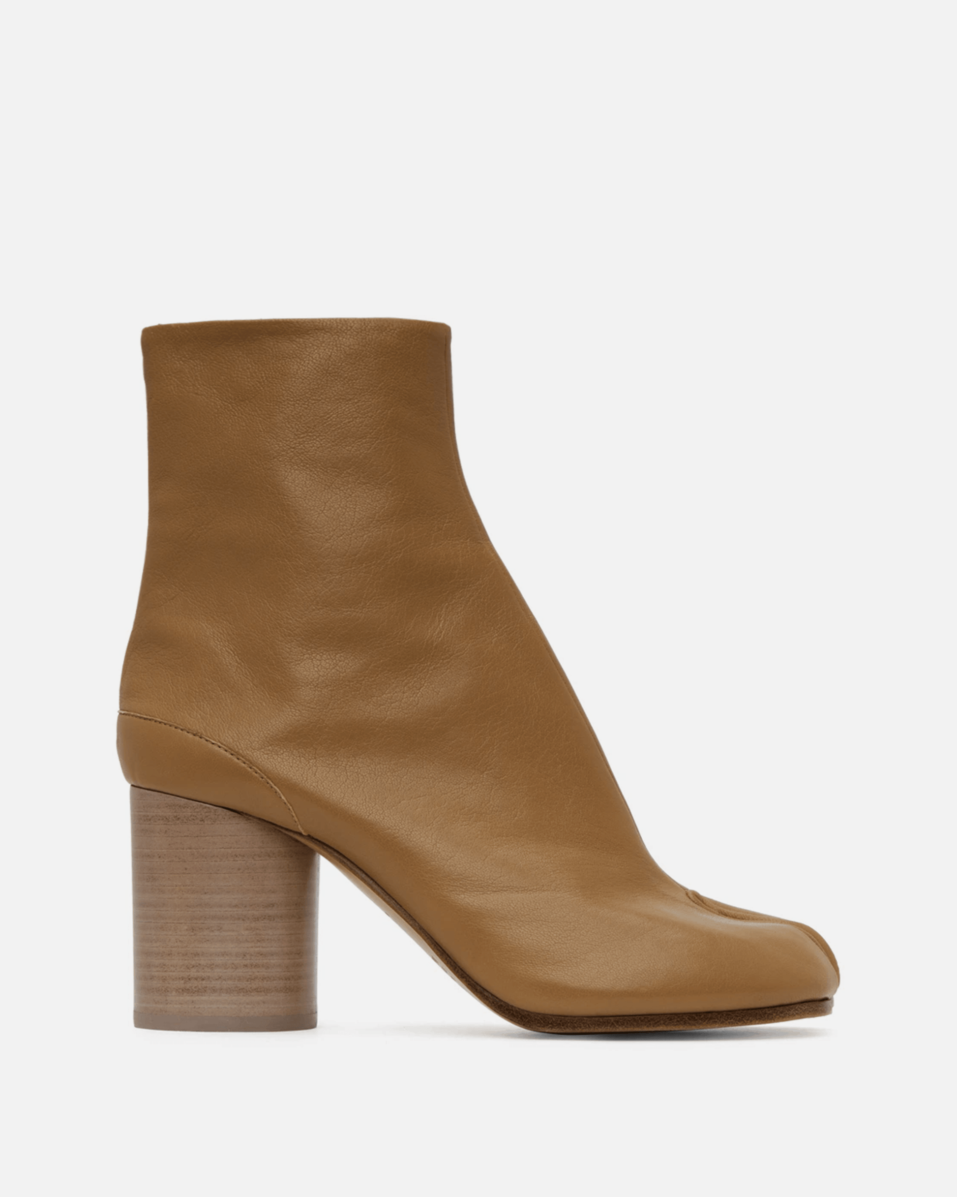 Maison Margiela Women Boots Tabi Leather Ankle Boots in Nude