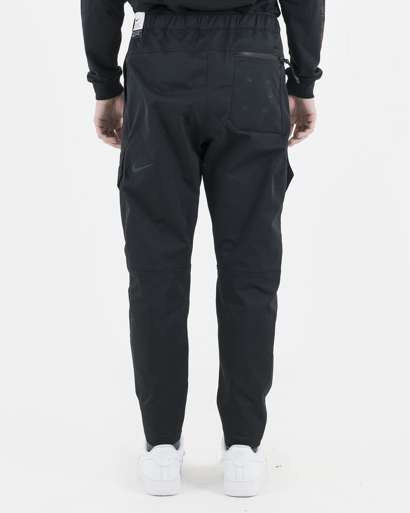 Nike Men's Pants Tech Pack Woven Pants in Black