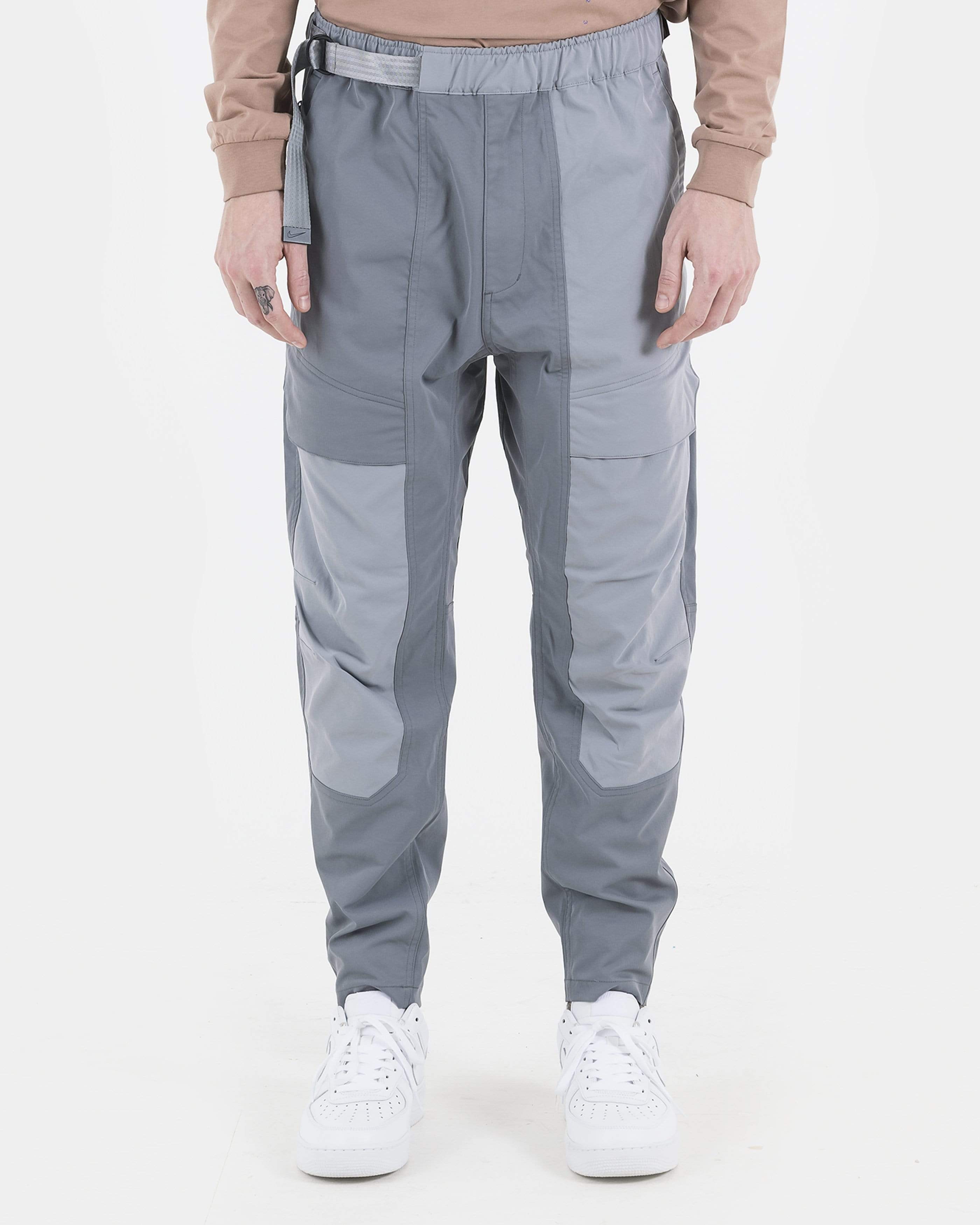 Tech Pack Woven Pants in Grey – SVRN