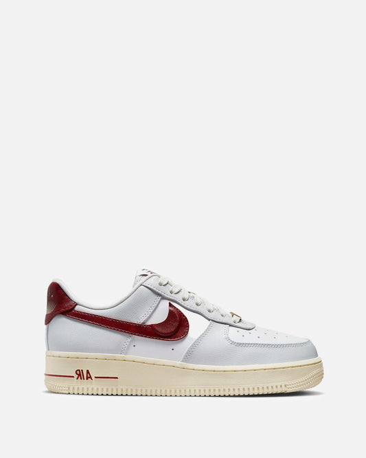 Nike Women Sneakers Women's Air Force 1 Low SE 'Photon Dust/Team Red'